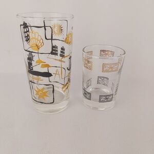 𝅺DOMINION vintage drinking glasses Gold and Black lot of 2